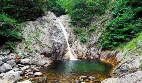 비룡폭포-전경