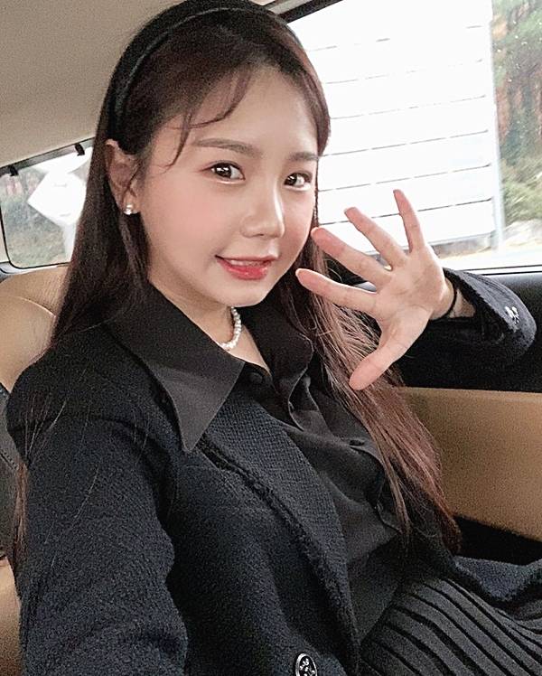 가수-송하예