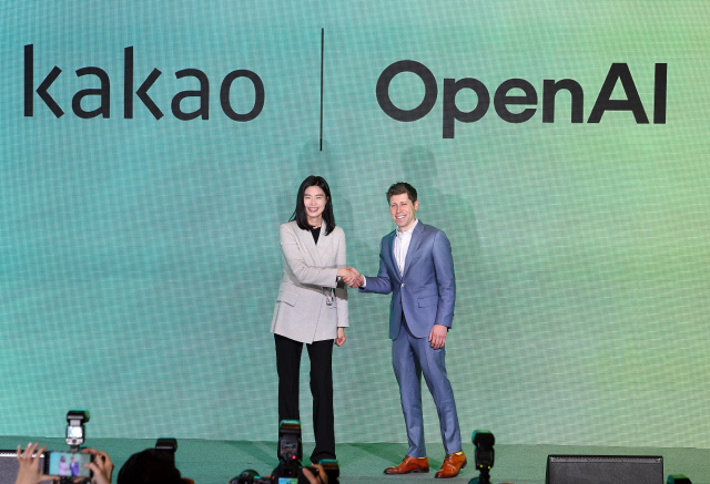 샘 올트먼 오픈AI 카카오와 챗gpt Chatgpt gpt 대규모 엔진 서치 open 알트만 카나나 kanana 삼성 sk하이닉스 이재용 최태원 AI 한국 미국 방한 내한 동맹 크래프톤 빌더 랩 워크숍