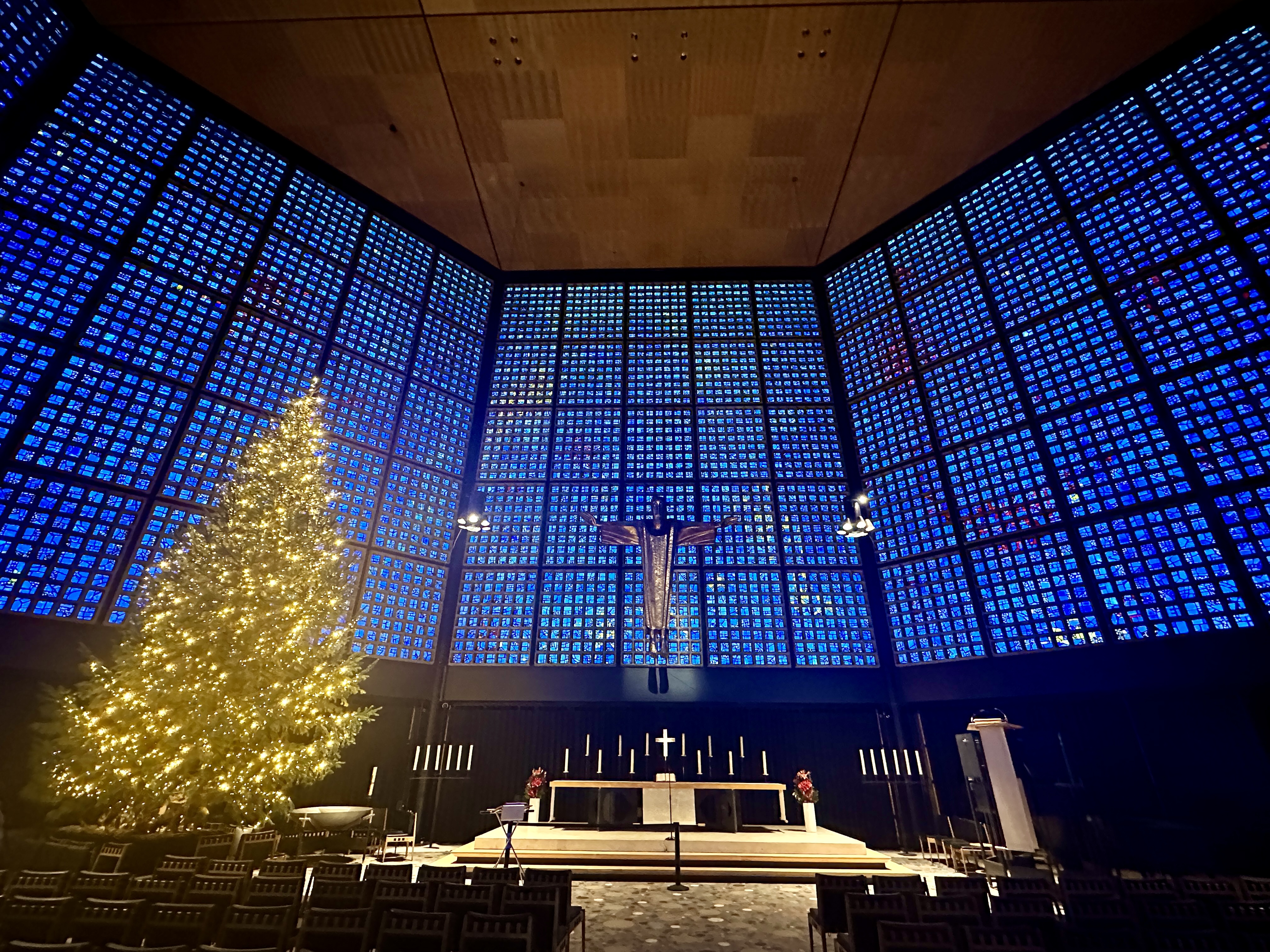 카이저 빌헬름 기념 교회 스테인드글라스