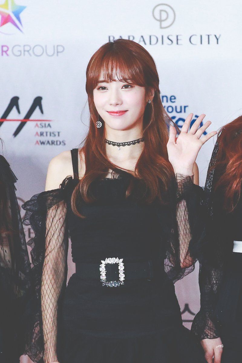 우주소녀 루다 인스타그램 사진 몸매