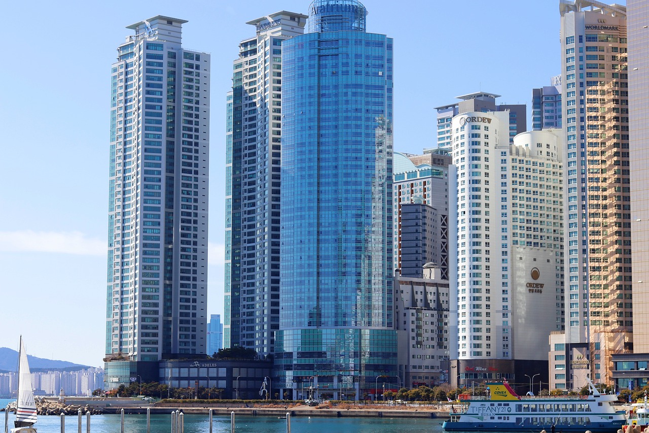 커플을 위한 로맨틱한 여름 휴가지 추천