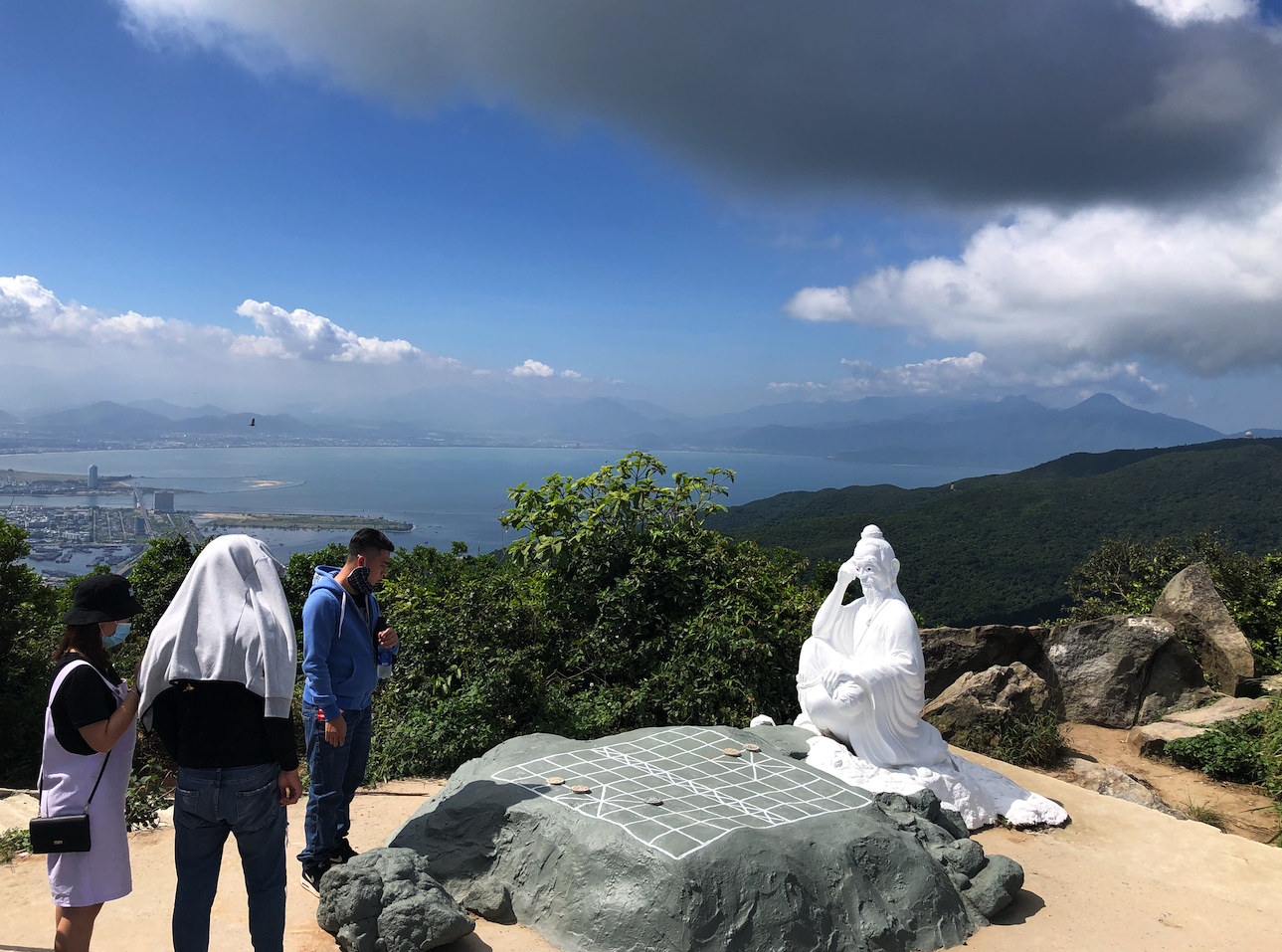 손짜반도 산 정산 전경