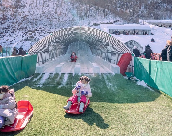 설연휴 국내 여행지 추천 - 청양 알프스마을 얼음분수축제