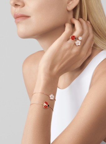 반클리프아펠 럭키스프링