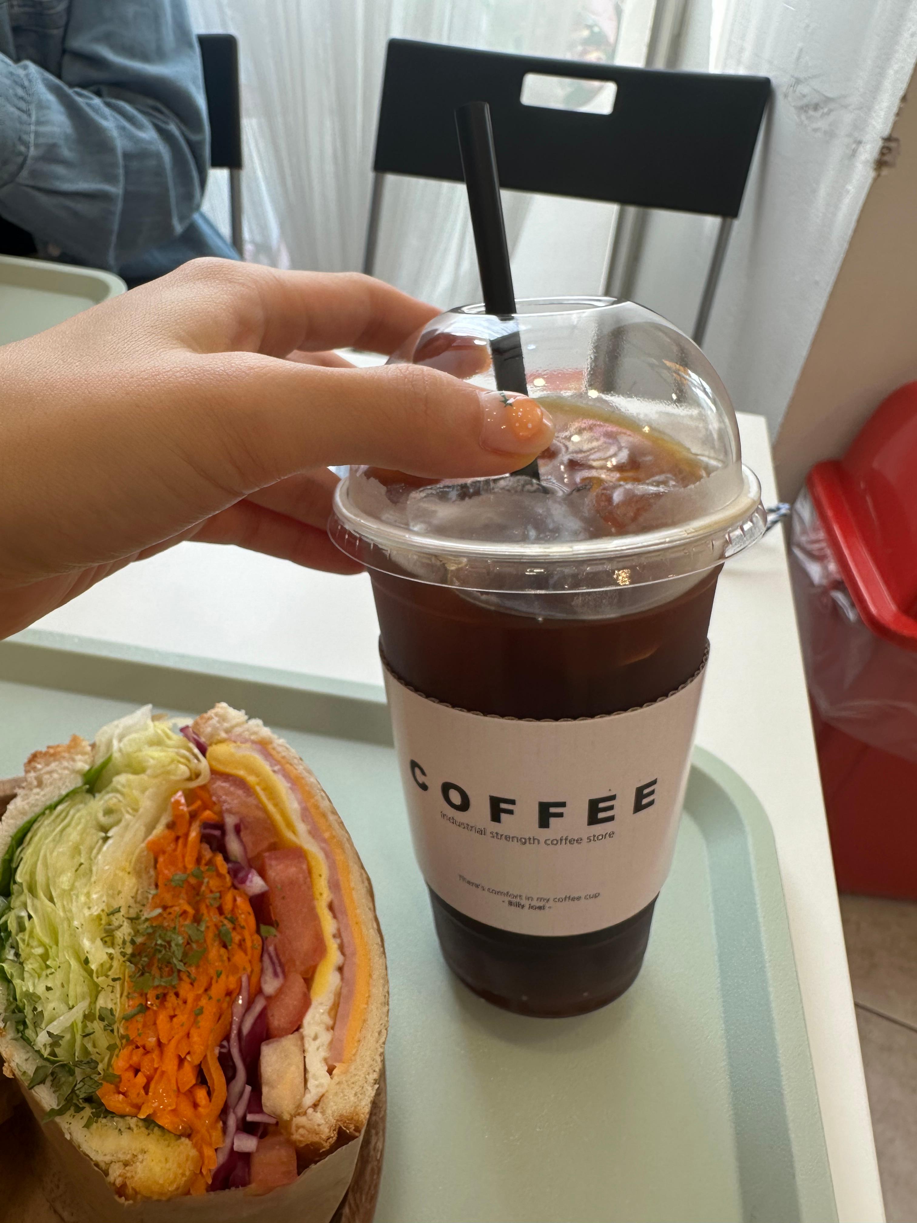 Can this even fit in your mouth? Super-Sized Veggie Bomb Cannonball Sandwich (Seoul Yongsan Samgakji Top Sandwich &mdash; healthy sandwich, famous spot, diet-friendly, packed with fresh vegetables, only around 6,000 won, also sells hot dogs, coffee discounts, great for feeling full)