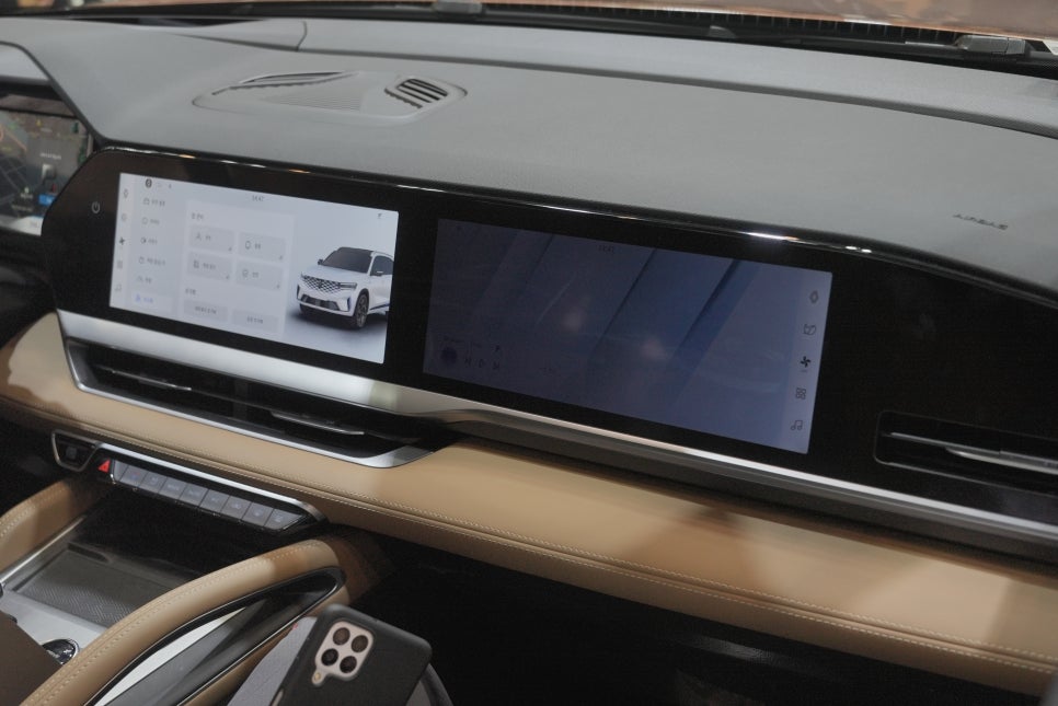 르노 콜레오스 하이브리드 실내 디자인