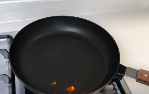 눌어붙음 없는 깔끔한 프라이팬, 오래오래 쓰는 비법! 후라이팬 관리 & 코팅 보호 꿀팁 대방출!