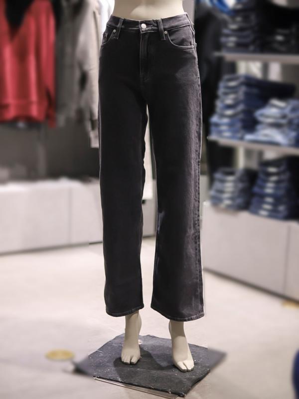 Calvin Klein Jeans 캘빈클라인진 여성 크롭 케이블 가디건 J222848