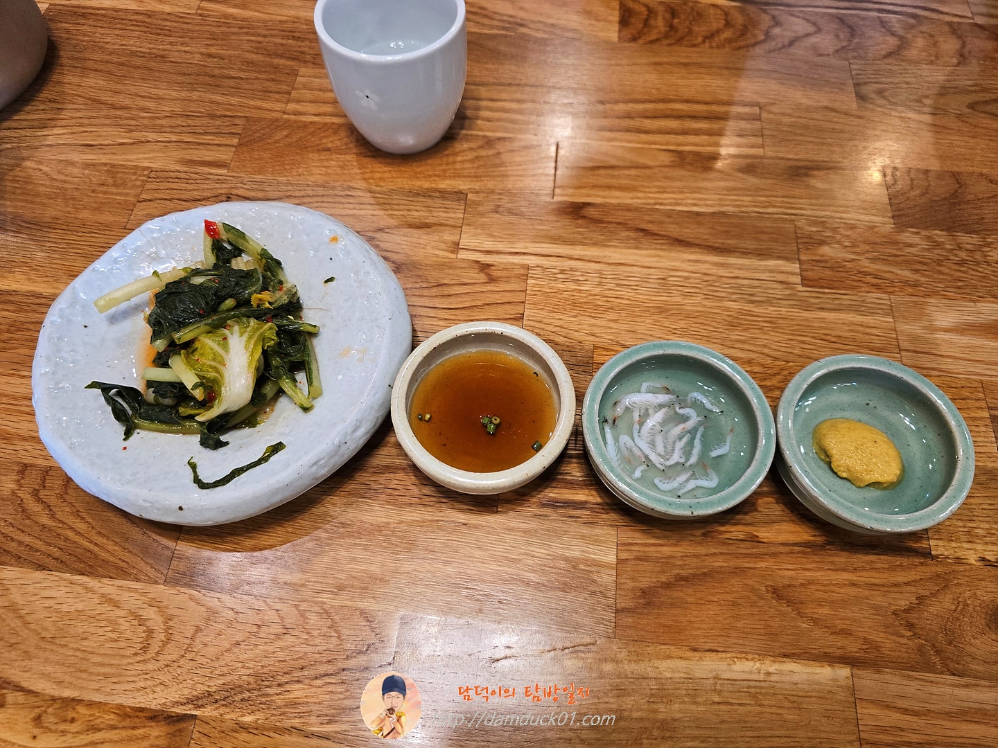 샘밭막국수 반찬