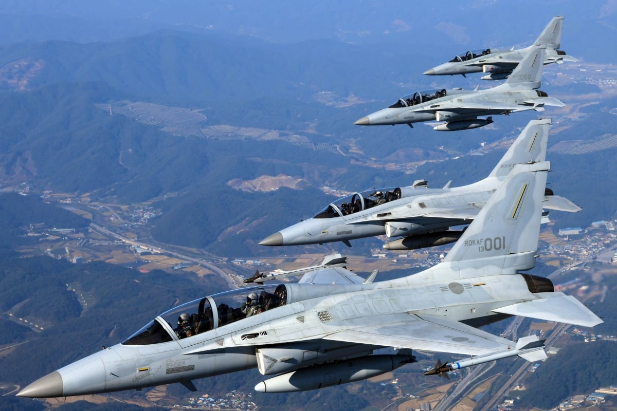 한국항공우주산업(KAI) FA-50 경공격기.