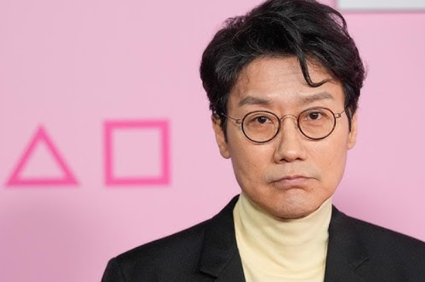 황동혁 감독