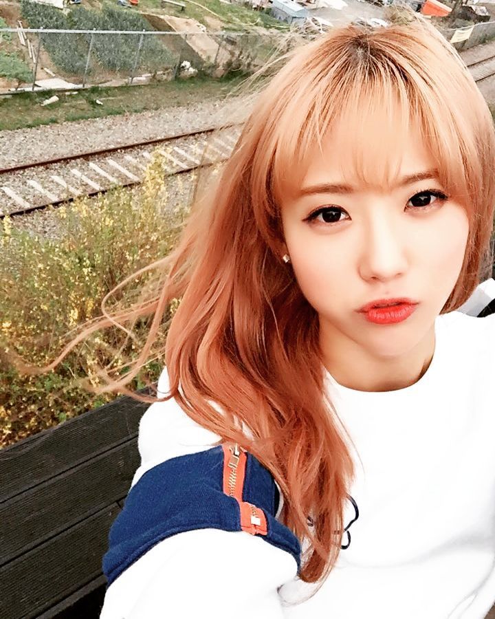 우주소녀 루다 인스타그램 사진 몸매