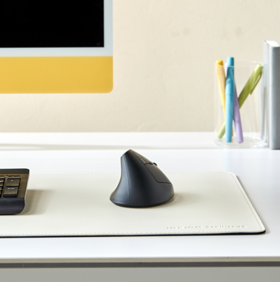 아이리버 여성용 손목보호 작은손 무선 버티컬 마우스(이미지출처-쿠팡)