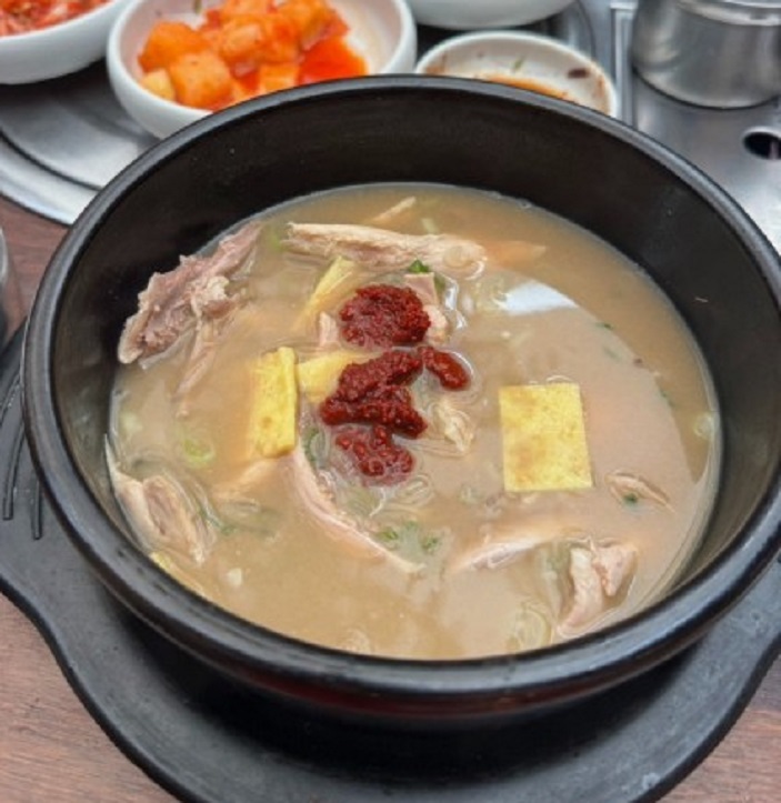 동네한바퀴-가마솥닭곰탕-평양옥