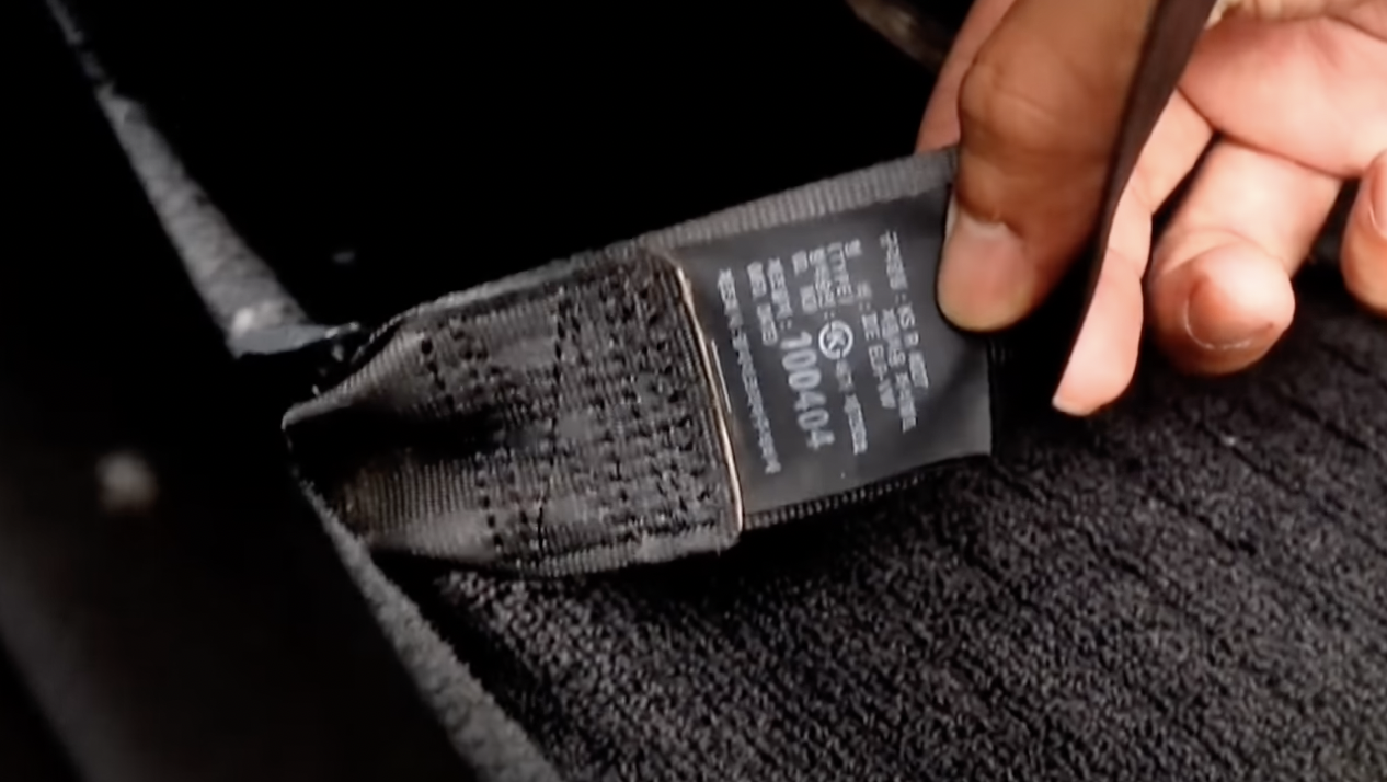 안전밸트 교체 여부 확인하기