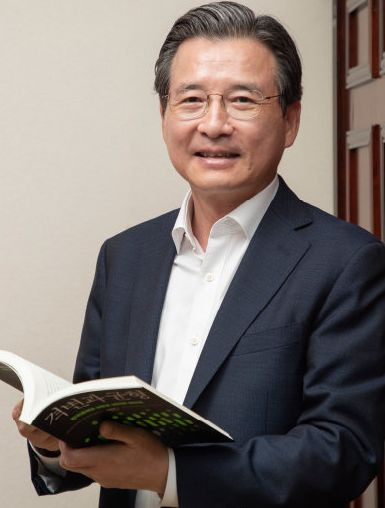 김용범 정책실장 AI 시대 초과이윤 국민배당금제 도입 논란과 코스피 8000선 급락 배경 분석