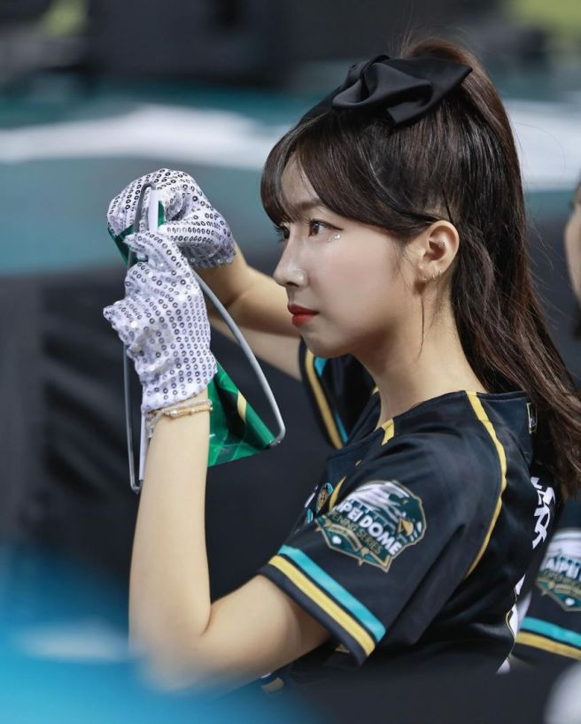 안지현 치어리더 프로필 총정리｜나이&middot;키&middot;몸매&middot;SSG 랜더스&middot;대만 타이강 호크스&middot;인스타그램