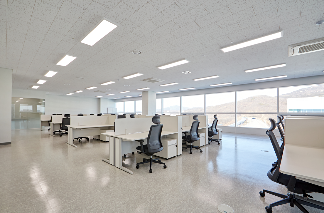 화이트사무공간연출