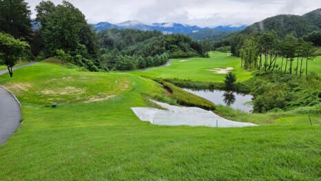 골프장 경험담 가평 베뉴지CC 전략적이면서도 경치 좋은 라운딩 산세를 살린 27홀 골프장