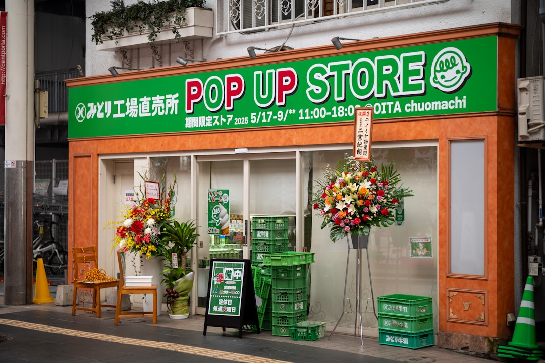 pop-up store