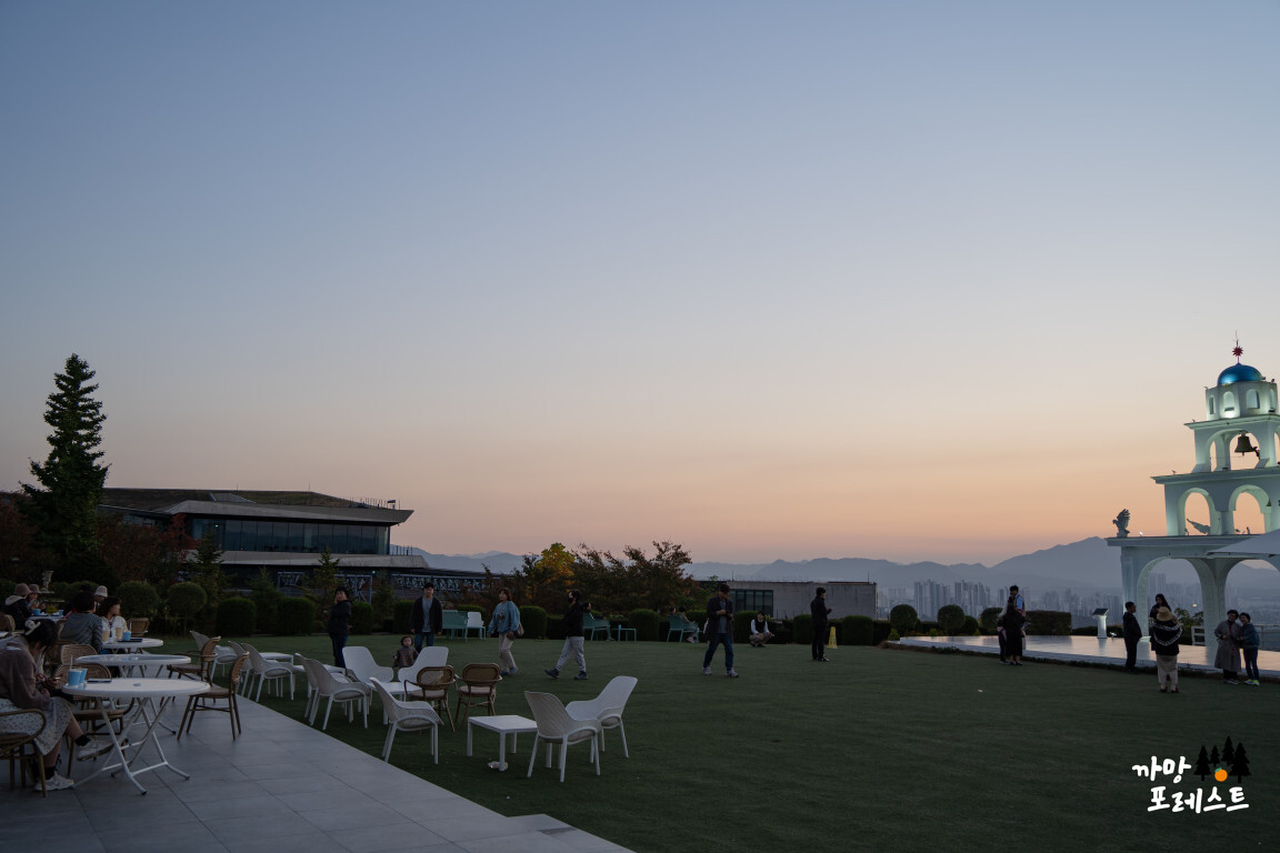춘천 산토리니 카페 전망대