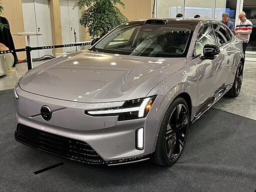 글의 이해를 돕기 위한 볼보 ES90 이미지