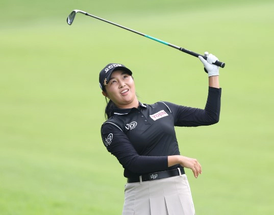 서연정 프로 KLPGA 투어 첫 우승 소식