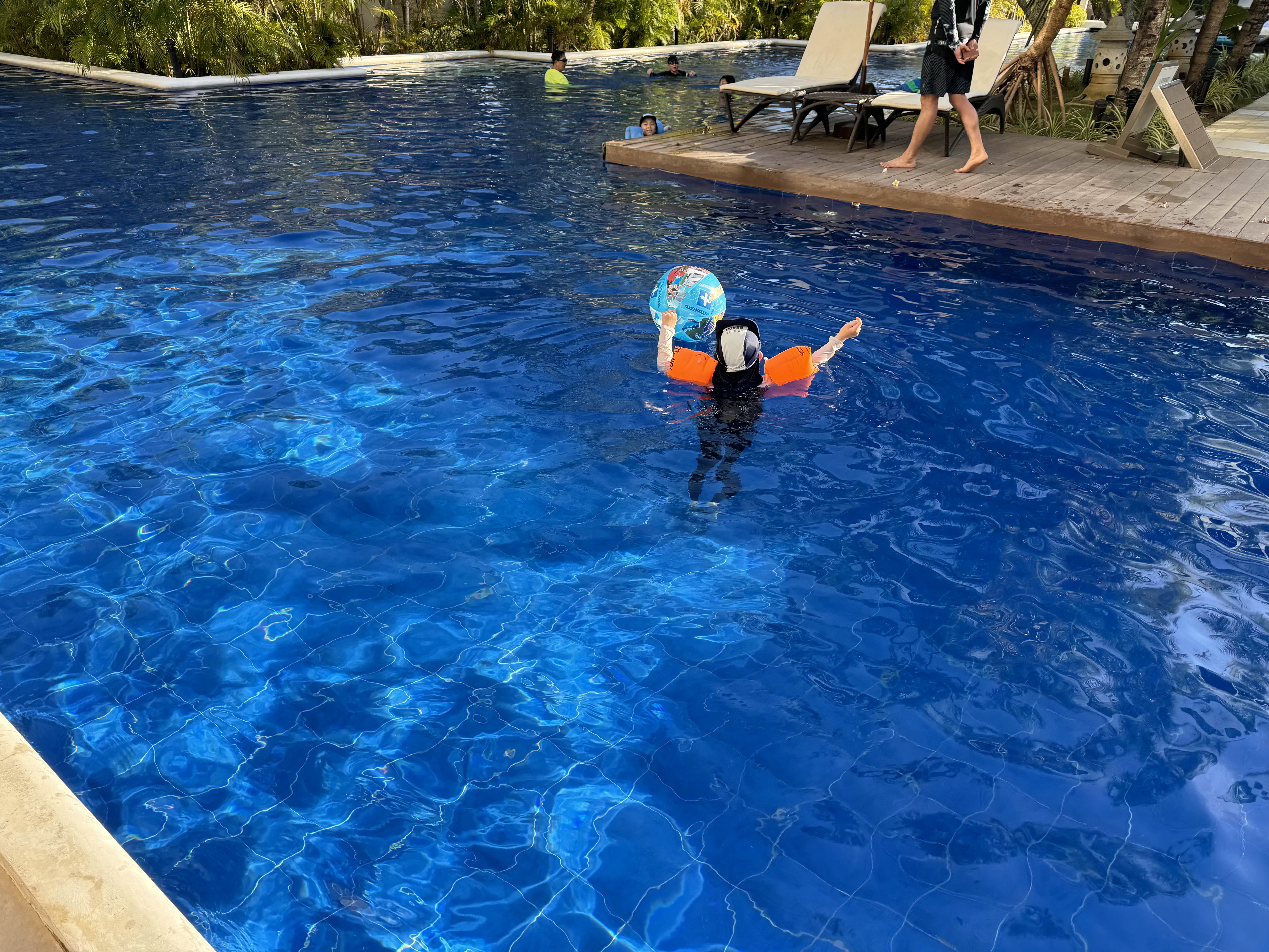 필리핀 보홀 헤난 리조트 알로나 비치 다이렉트 풀 억세스 룸