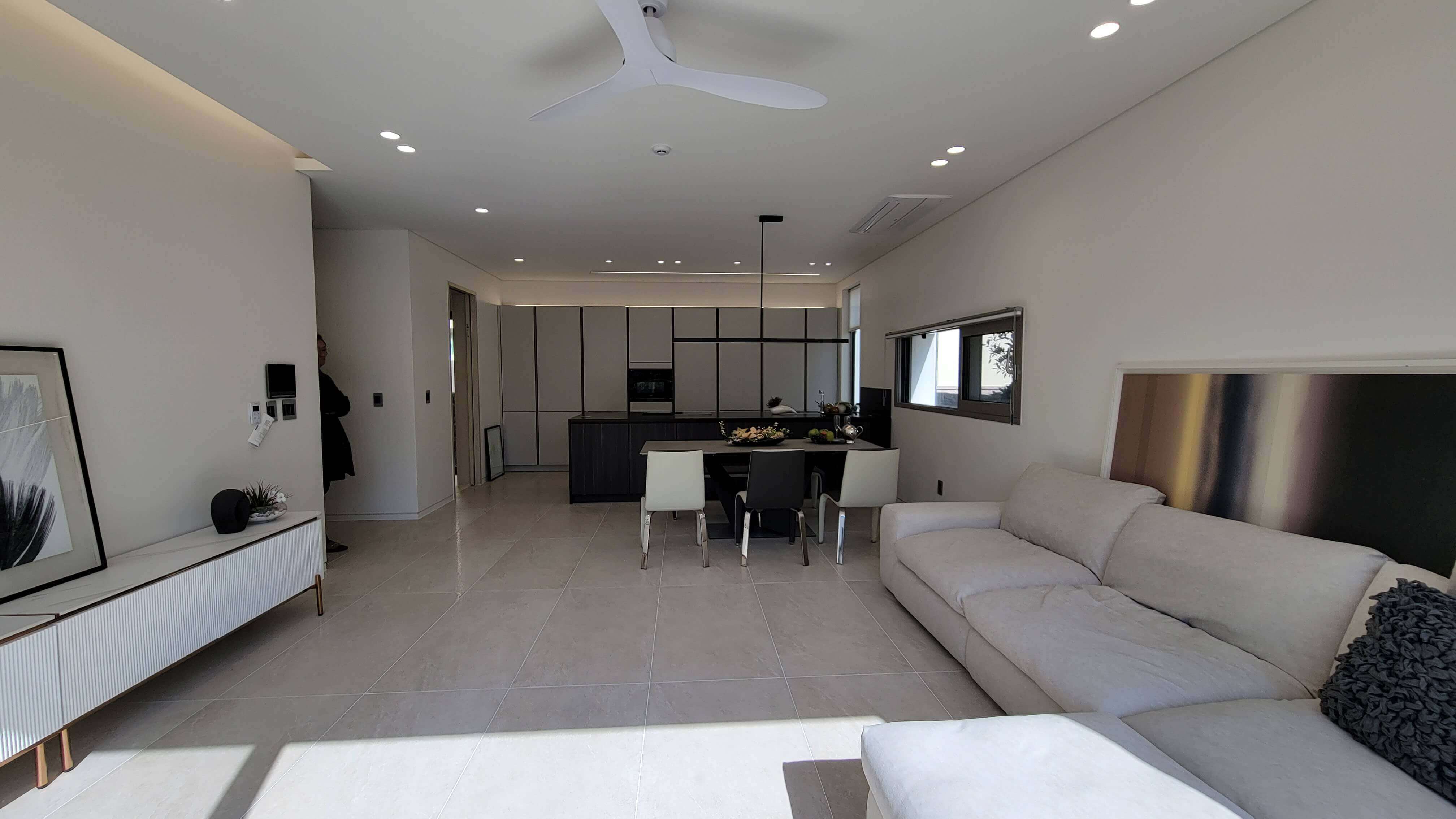 다담하우제 거실