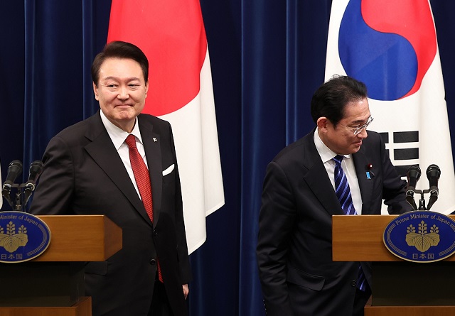 윤석열 기시다