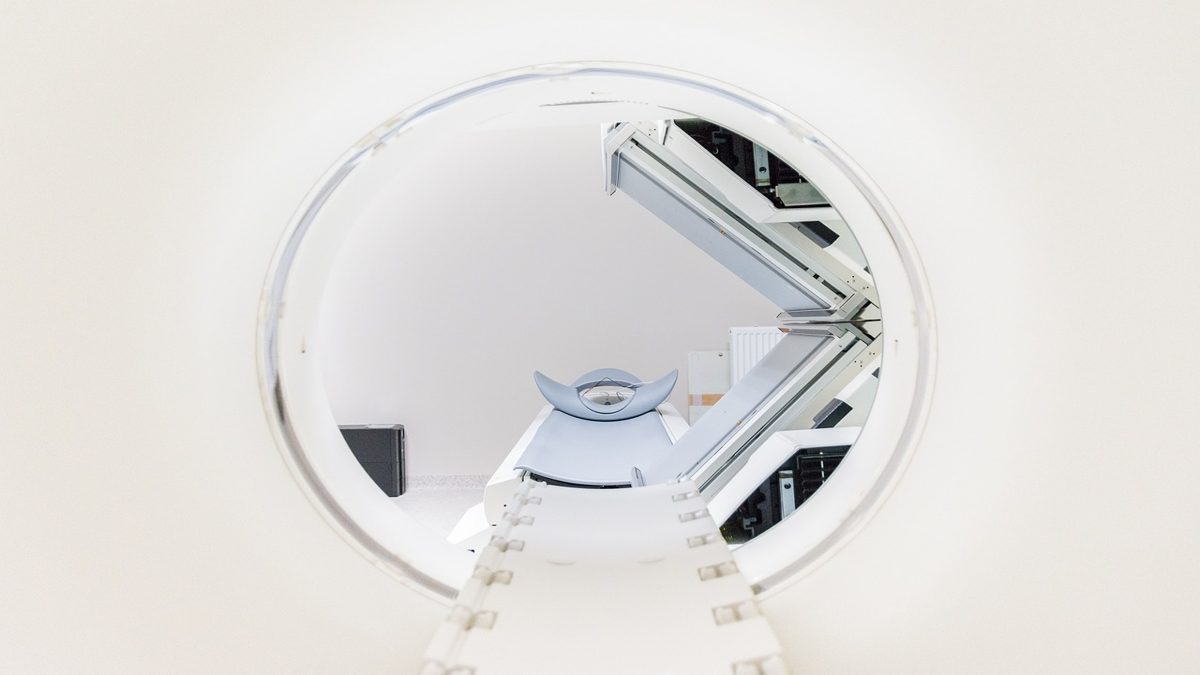 MRI 판독지에 표시된 의료 약어 예시