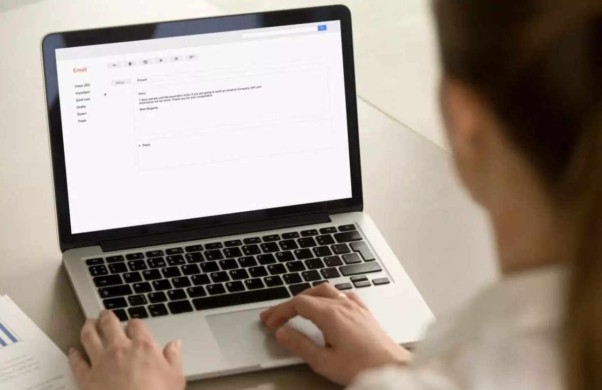 how to insert a table into gmail.