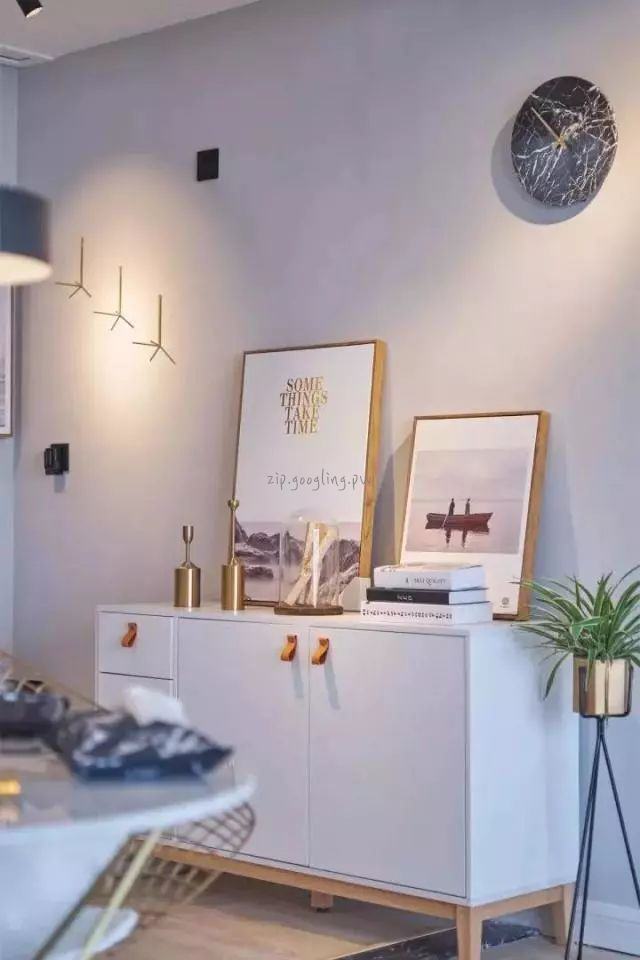 수납장을-이용한-연출