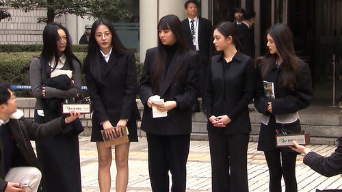 뉴진스 멤버들사진