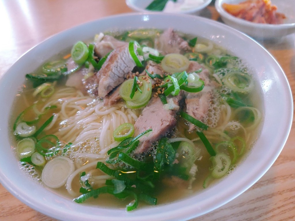 멸고국수