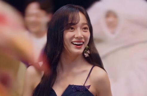 김세정 &lsquo;Top or Cliff&rsquo; &lsquo;항해&rsquo; 뮤직비디오 화면 캡쳐, 젤리피쉬엔터테인먼트