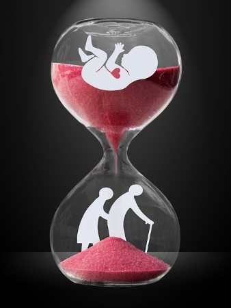 초고령화 사회, 돌봄 시기에 들어선 베이비부머 세대