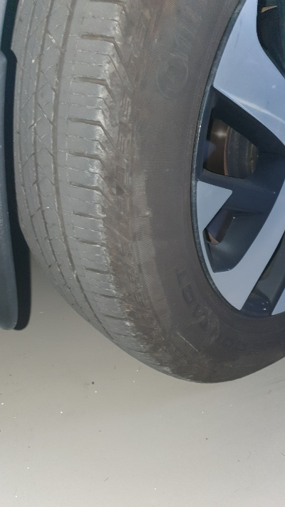 타이어 공기압 경고등