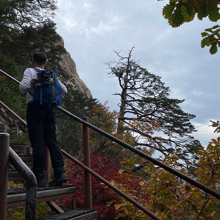울산바위 오르는길