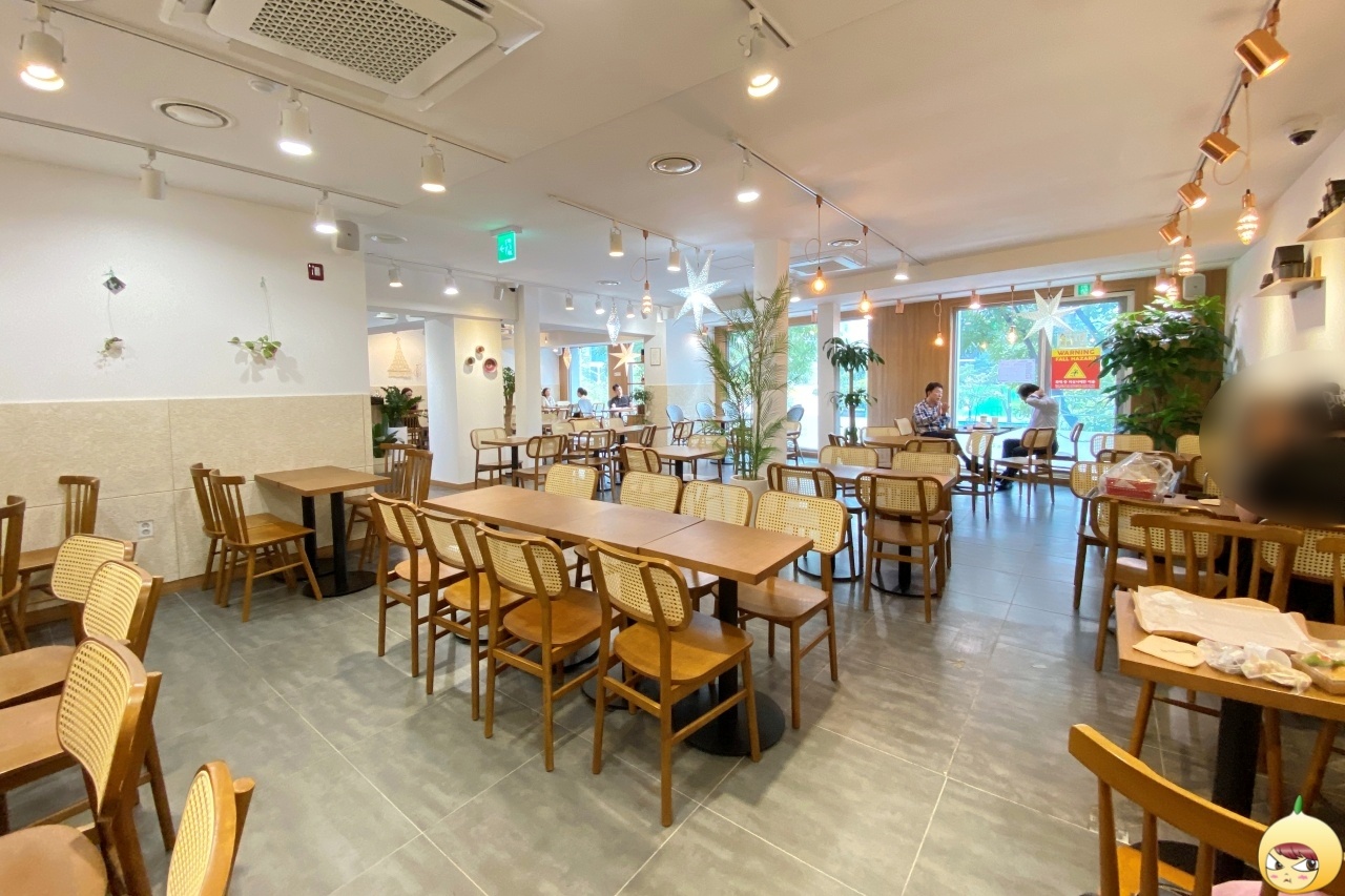 해운대달맞이빵 청계천점 2층 카페공간