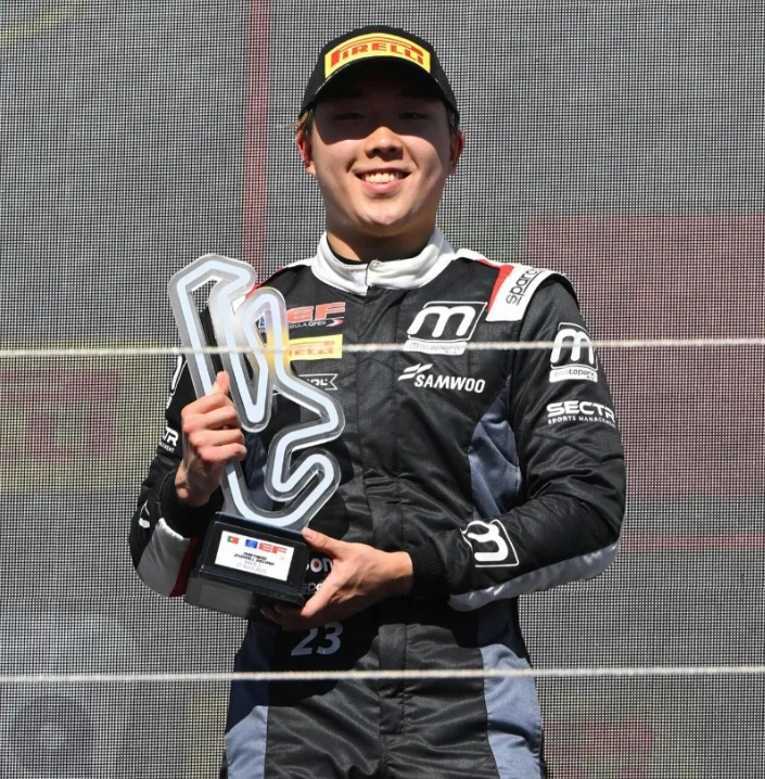 정윤이 사장과 아들 신우현