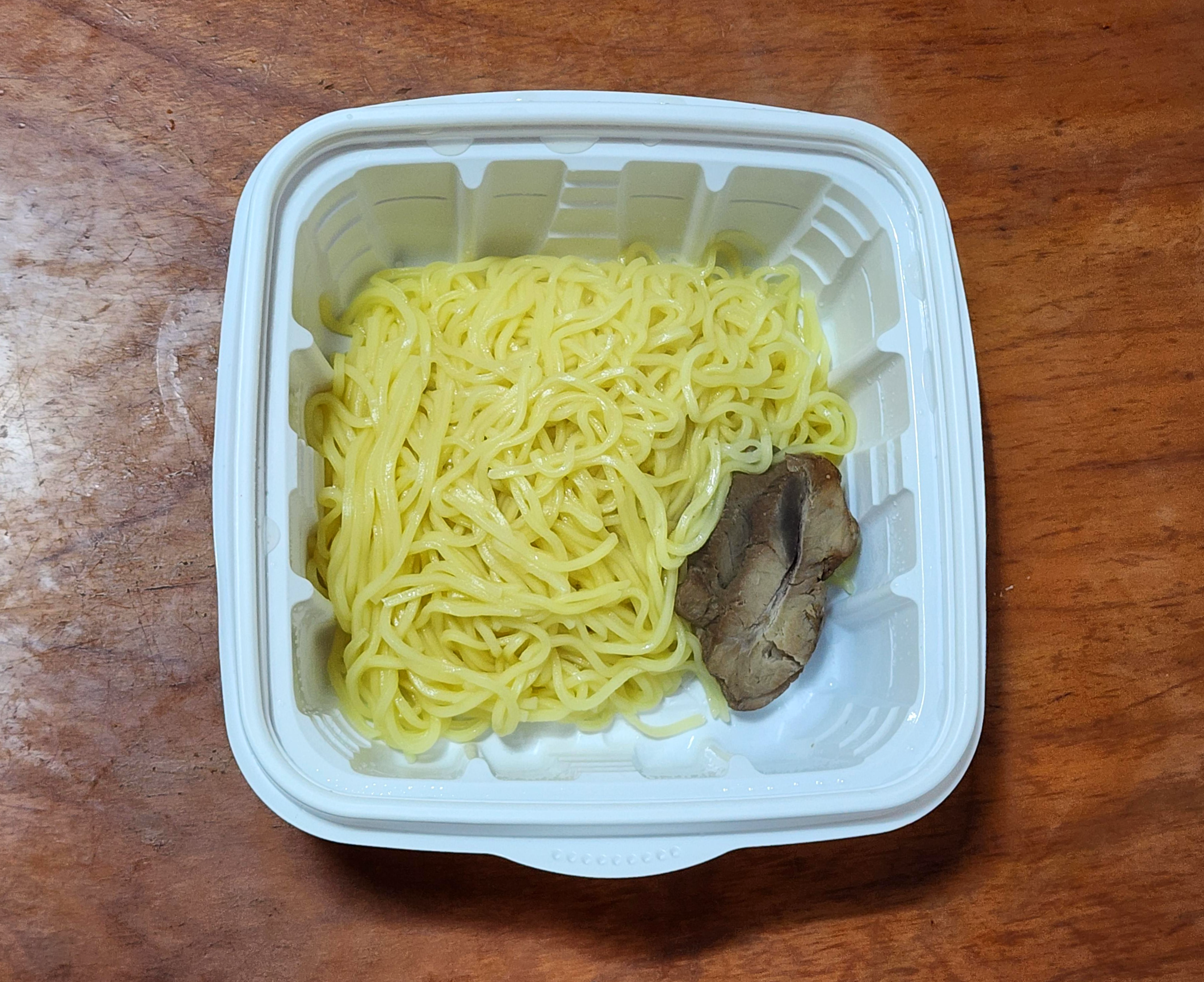 액션가면의차슈볶음라멘