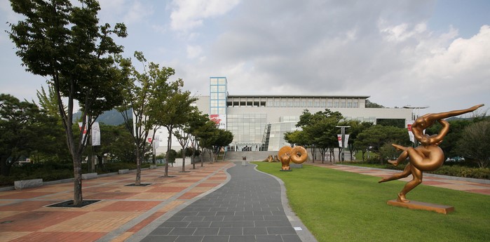 경남도립미술관