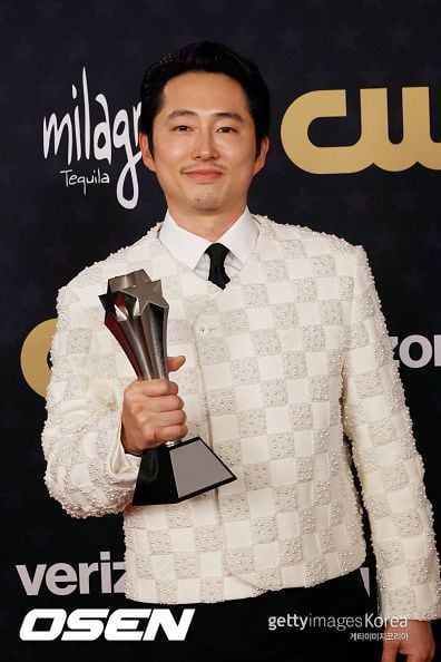 스티븐 연 &#39;남우주연상&#39; 수상에 이어 &#39;에미상&#39; 수상도 기대해볼까?
