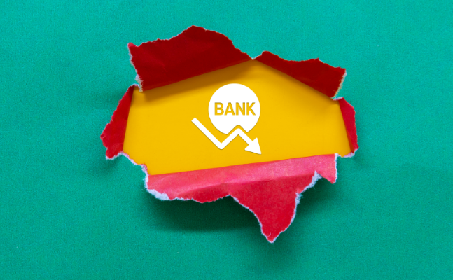 영어로 BANK라고 쓰여있는 종이