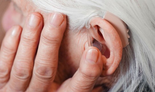 치매예방에 도움이 되는 보청기 착용시기