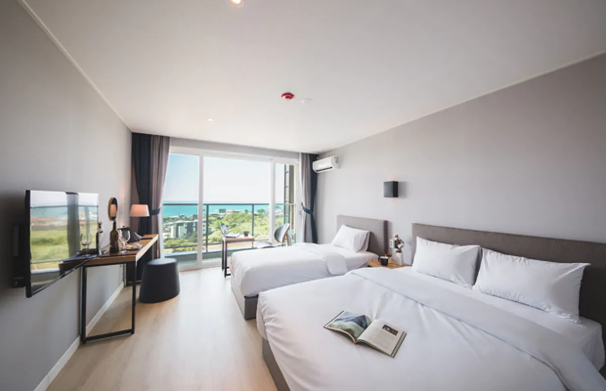 ์๋ฆฌ์ค-ํธํ
-๊ฐ์ค