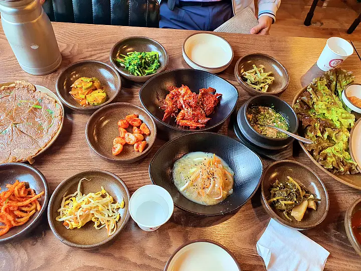 백반기행 178회 박해미 편 한방 백숙 묵전 보쌈 수육 생선구이 한정식 아산 맛집 소개