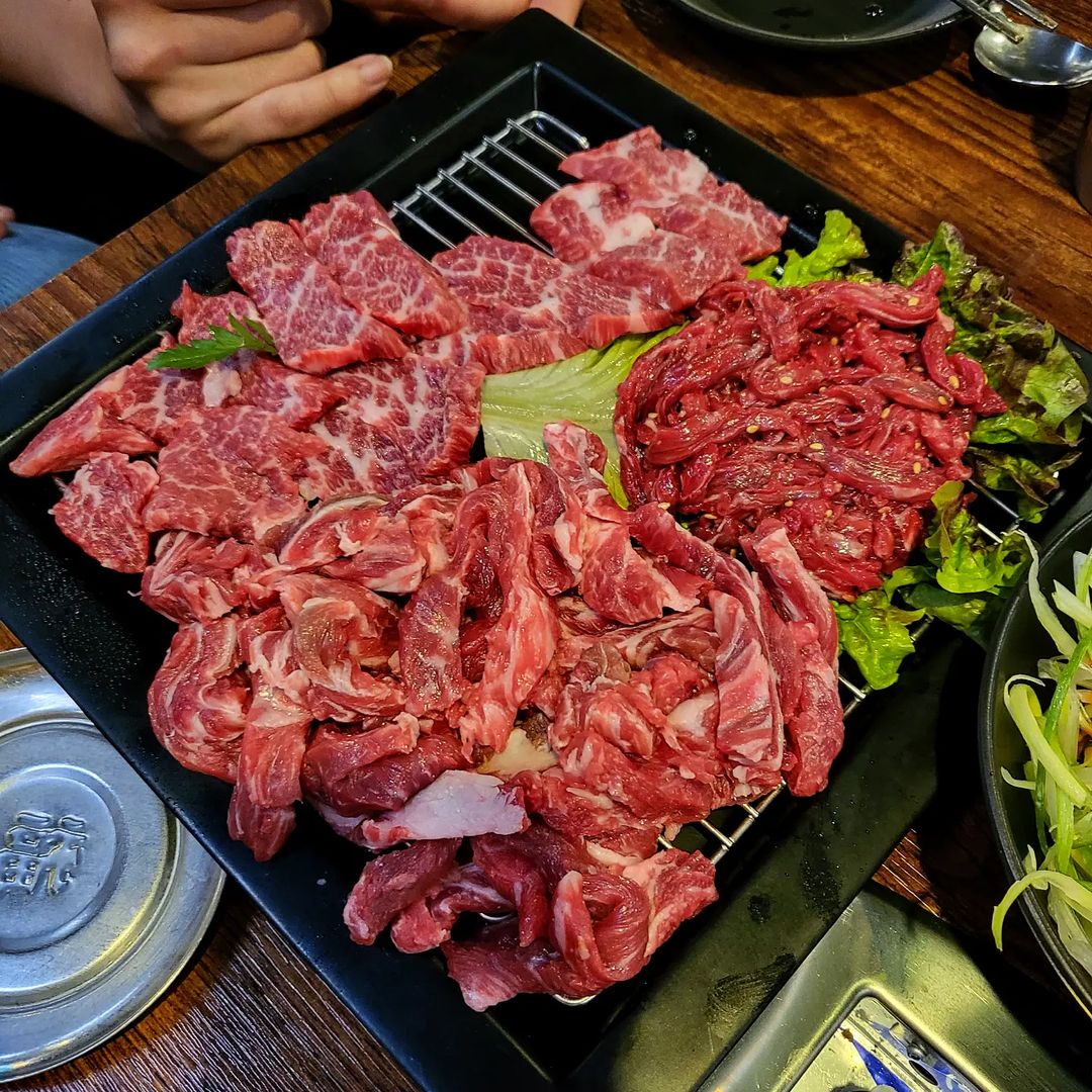 최강야구 몬스터즈 소고기 숯불구이 2022 시즌1 종료 회식 맛있는 고기집 왕십리 맛집 위치 메뉴 가격 정보